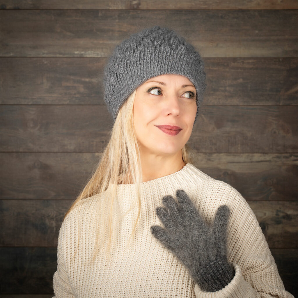 Gorro de lana de cabra hecho a mano - Belosnezka