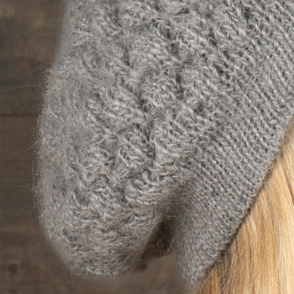 Gorro de lana de cabra hecho a mano - Belosnezka